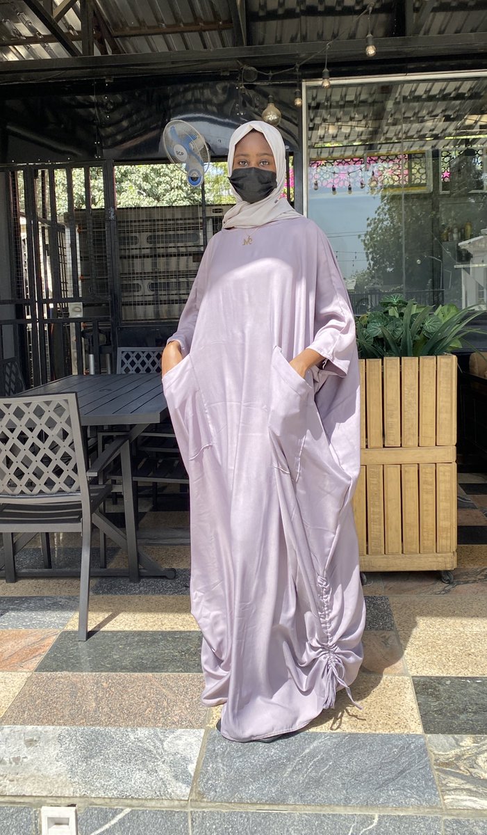silhouette_ngr's tweet photo. Everyone, meet JIDDA, the perfect boubou for everyday style and comfort.
 Featuring a relaxed fit, pockets, and simple details that stand out, it’s a must-have for your wardrobe. 
Available in multiple colors at 17,500 Naira.
DM us now to order yours today. 

#SilhouetteNigeria https://t.co/0aiTiMgwgs
