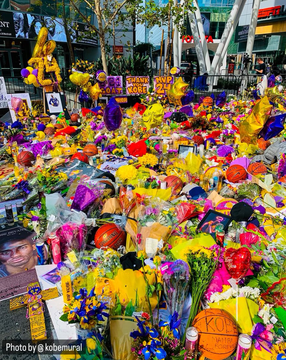 Kobe Bryant Stories & Motivation (@kobehighlight) on Twitter photo 5 years ago, LA showed up to honor Kobe and Gigi Bryant outside Staples Center.
📸 <a href="/kobemurals/">Kobe & Gianna Bryant Murals</a> 5 years ago, LA showed up to honor Kobe and Gigi Bryant outside Staples Center.
📸 <a href="/kobemurals/">Kobe & Gianna Bryant Murals</a>