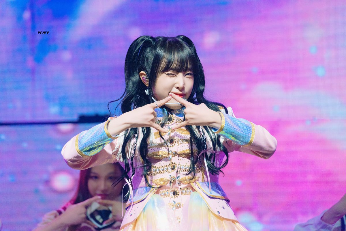 YENA_ENFP's tweet photo. 250126 YENA 1ST CONCERT <네모로부터 시작하는 이세계! 여행> 

#네모로부터시작하는이세계여행 #최예나 #예나 #YENA https://t.co/WNbpzEQ6Nw
