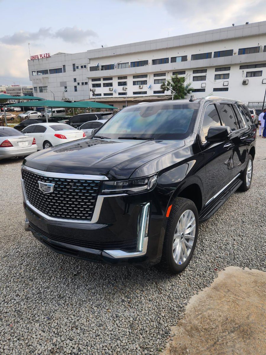 calebautos's tweet image. 2023
Escalade 600 Presidential
BrandNew . Bulletproof Fully Armoured. Euc and duty paid
#680M net 
Abuja
📞08169802279 WhatsApp Or DM 

Kindly Repost for Customers 
#AbujaTwitterCommunity #Lagos #carsales Jarvis Fantastic Four Tiwa Wizkid.
