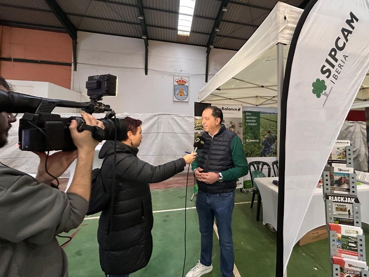 sipcam_iberia's tweet photo. Éxito en el Foro de #Horticultura del Bajo Guadalquivir 💥

Pedro Fernández explicó el jueves a más de 240 profesionales los beneficios de nuestra herramienta #CropBalance 🌱

🎥 ¡Y les ha interesado tanto que hasta los medios @CuadernoAgrario y #Lebrija TV lo han entrevistado! https://t.co/tcDqcS8rzy