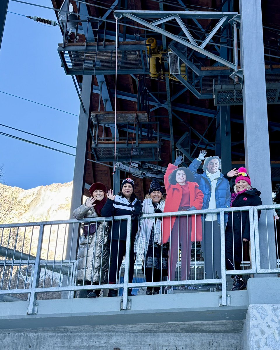 Happy Birthday <a href="/ajridgeley/">Andrew Ridgeley</a> !!
Wishing you a fabulous day and year ahead! 🥳🎁🎂
#lastchristmas40