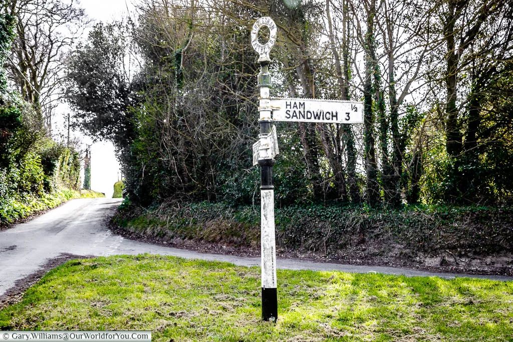 OurWorldforYou's tweet photo. Have you visited Sandwich in Kent? I love exploring this picturesque town. Despite being a Cinque Port, Sandwich is no longer on the coast, but it's worth visiting; want to know more? @VisitKent @VisitEngland #whitecliffscountry #VisitKent @VisitDover https://t.co/VO2ic3j6xD https://t.co/iTJo5vrLlc