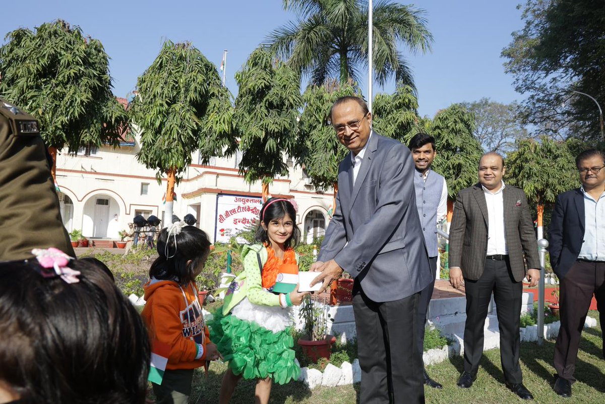 EXCISECGST's tweet image. The event featured prformances by officers/staff, and their children, enhancng the festive spirit. #RepublicDay2025 #RepublicDayIndia