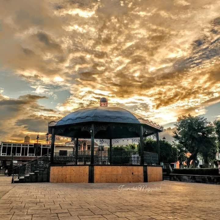 OscarP_H's tweet photo. ALFAJAYUCAN, LA JOYA ESCONDIDA DEL VALLE DEL MEZQUITAL 💙

Descubre un lugar que lo tiene todo: historia, cultura y belleza natural. 

📍 Alfajayucan, Hidalgo.

📸 Foto por: Juan del Mezquital. https://t.co/GQbY3vQ4VD