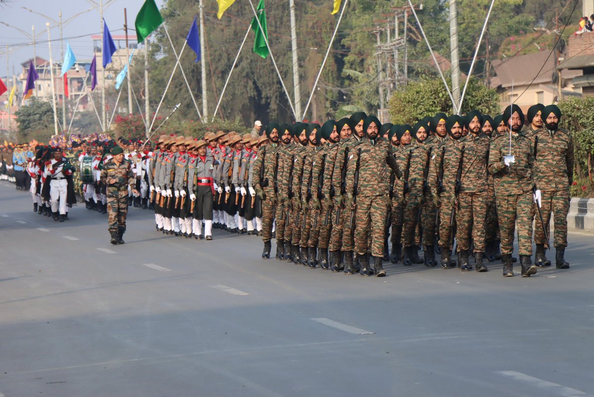 Spearcorps's tweet photo. #SpearCorps commemorated the 76th #RepublicDay with the population of the #Manipur, #Nagaland and #Tripura by organising various events like flag hoisting, bike rallies, parades etc.
On a day infused with patriotism, enthusiasm, and vibrancy, soldiers of the #IndianArmy and #AssamRifles, along with #NCC Cadets, school children, and local citizens, vowed to strive for a better future and contribute to #NationBuilding.
The events reinforced a strong sense of brotherhood among the people.
@adgpi
@easterncomd
@official_dgar
Facebook - https://t.co/sedPSbVN0N
Instagram - https://t.co/6QTk6GgBYm