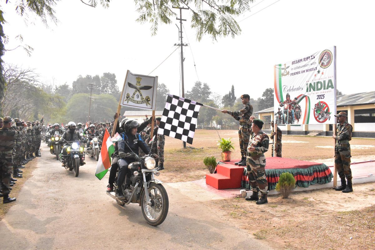 Spearcorps's tweet photo. #SpearCorps commemorated the 76th #RepublicDay with the population of the #Manipur, #Nagaland and #Tripura by organising various events like flag hoisting, bike rallies, parades etc.
On a day infused with patriotism, enthusiasm, and vibrancy, soldiers of the #IndianArmy and #AssamRifles, along with #NCC Cadets, school children, and local citizens, vowed to strive for a better future and contribute to #NationBuilding.
The events reinforced a strong sense of brotherhood among the people.
@adgpi
@easterncomd
@official_dgar
Facebook - https://t.co/sedPSbVN0N
Instagram - https://t.co/6QTk6GgBYm