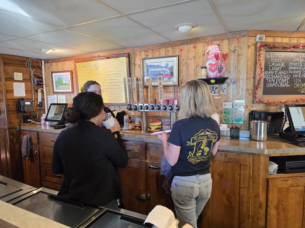 A morning after #HDM2025 visit to a legendary burger palace that hasn't changed for 40+ years