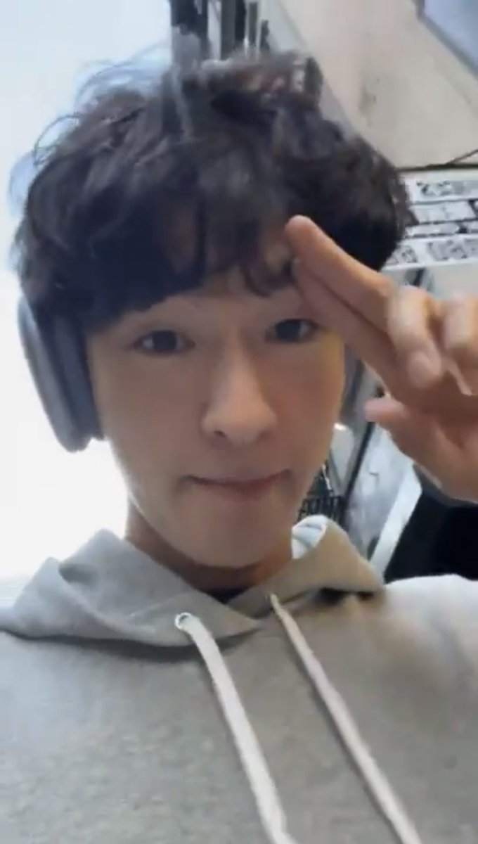 환자분 정신이 드세요?
수술은 개망햇어요 님 3분 뒤면 죽어요
잘 가시게