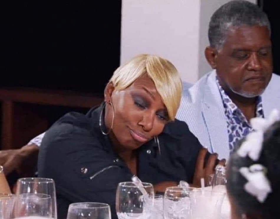 Shannondastatue's tweet photo. You heauxs see it's raining in Los Angeles thanks to Lil Kim's prayers. That should tell you who's the Queen of Rap #messagefromGod 💅 https://t.co/buOh3Cwh4b