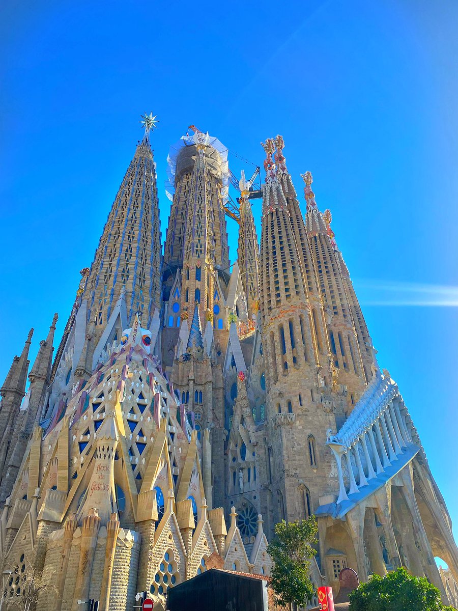 ssilbng's tweet photo. Barcelona dump https://t.co/DRLlJO8ex8