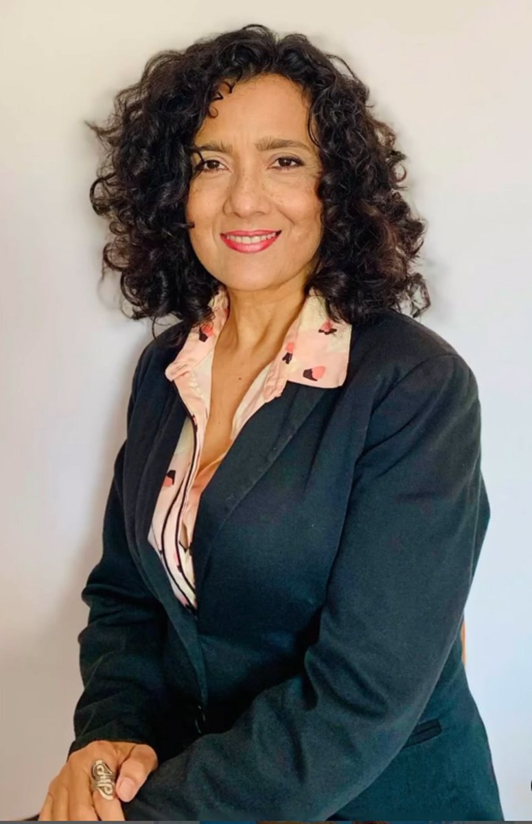 Ens fa molta il·lusió comptar amb Martha Cecilia Cedeño <a href="/Marlunaria/">Martha Cedeño-Pérez</a> , antropòloga, filòloga, poeta per viure amb ella una inspiradora experiència poètica. Ja podeu reservar la data: dimecres 12 de febrer 18:30h <a href="/BiblioBellvitge/">Biblioteca Bellvitge</a> #donesreferentslh #cultura #poesia #biblioteques