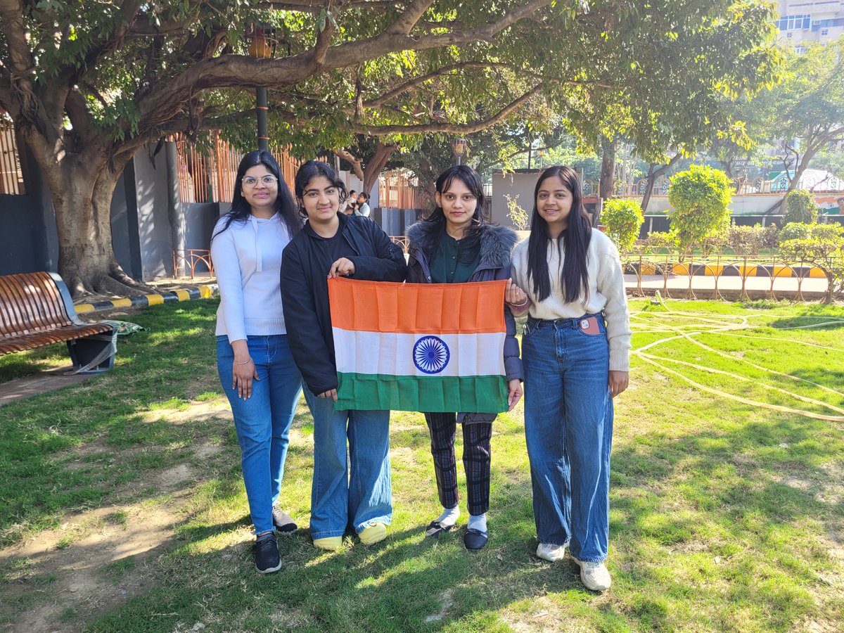 glossybug784's tweet photo. 🇮🇳 A Proud Moment Together!
This Republic Day, we stood united in front of the Indian flag, cherishing the spirit of patriotism and the values that bring us together as Xiaomi Warriors. A heartfelt thanks to everyone who joined us and made it so special.
Jai Hind! https://t.co/dUNKtbBbOz