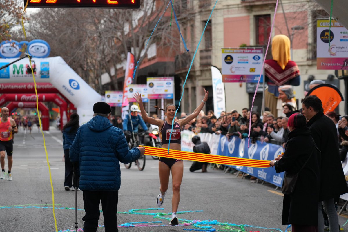 marta_galimany's tweet image. Campiona de Catalunya de 10km a la @CursaSantAntoni 🤗
Moltes gràcies a tots pel ànims i l’estima 🥰
Bon començament del 2025 ☺️