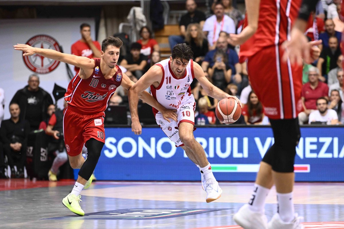 basquetplus's tweet photo. El Olimpia Milano triunfó por 87-74 frente al Trieste. Lea Bolmaro fue titular, jugó 17 minutos y registró 7 puntos y asistencias #LegaA https://t.co/gCQ3j7zmDU