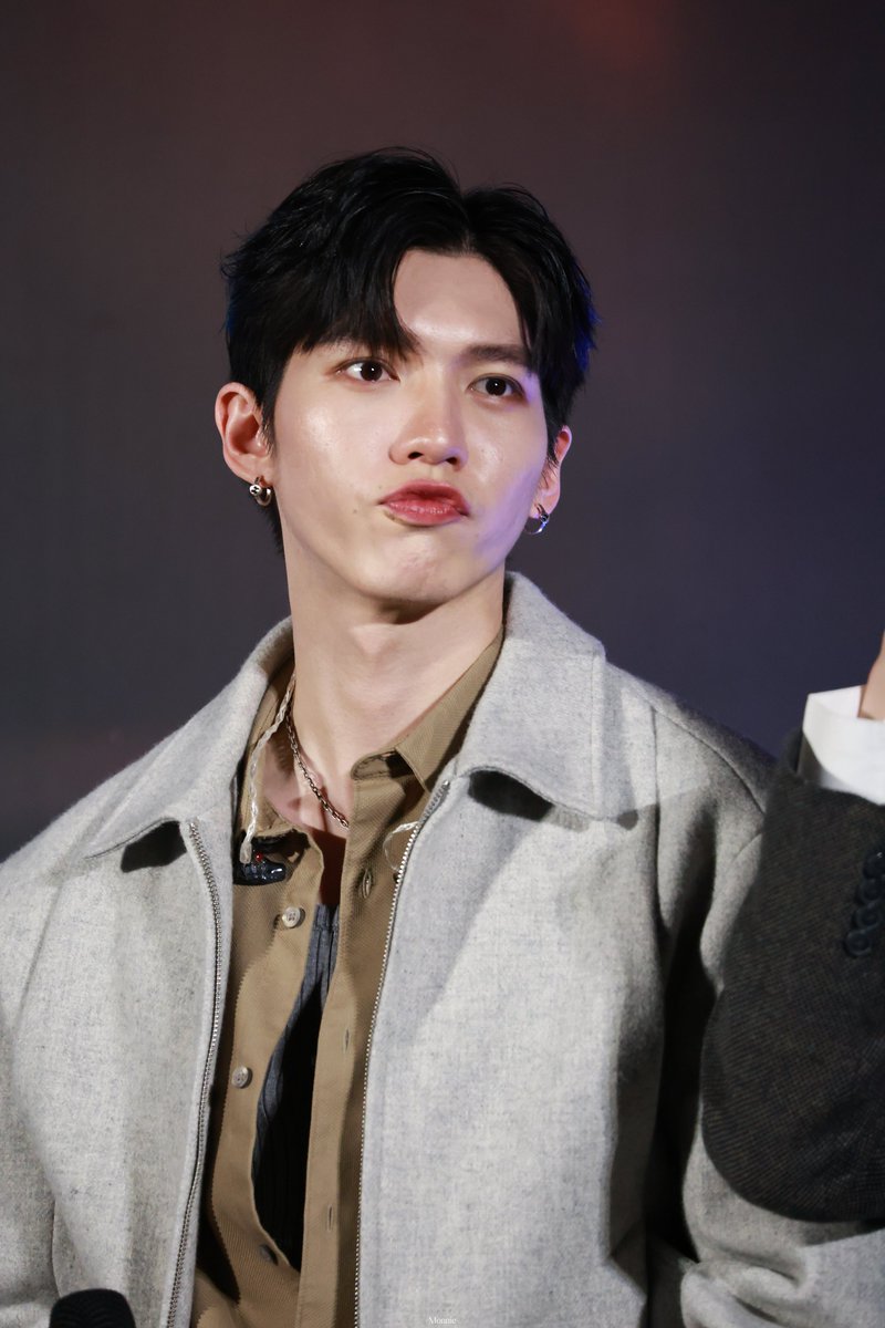 monnieeeee_0318's tweet photo. 💛💛💛
-
@tnbau1 
-
#Perfect10LinersEP14
#aou_tnbknr https://t.co/n3ONLPtiMZ