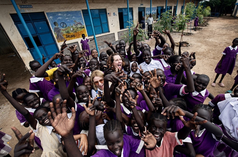 Over the past 18 months, the Chess for Protection Programme has achieved significant milestones, transforming the lives of refugees in Kakuma and Kalobeyei through the power of chess. #ChessForAll

🌟 Key Highlights:
♟️ Chess clubs established in all 37 schools, engaging over