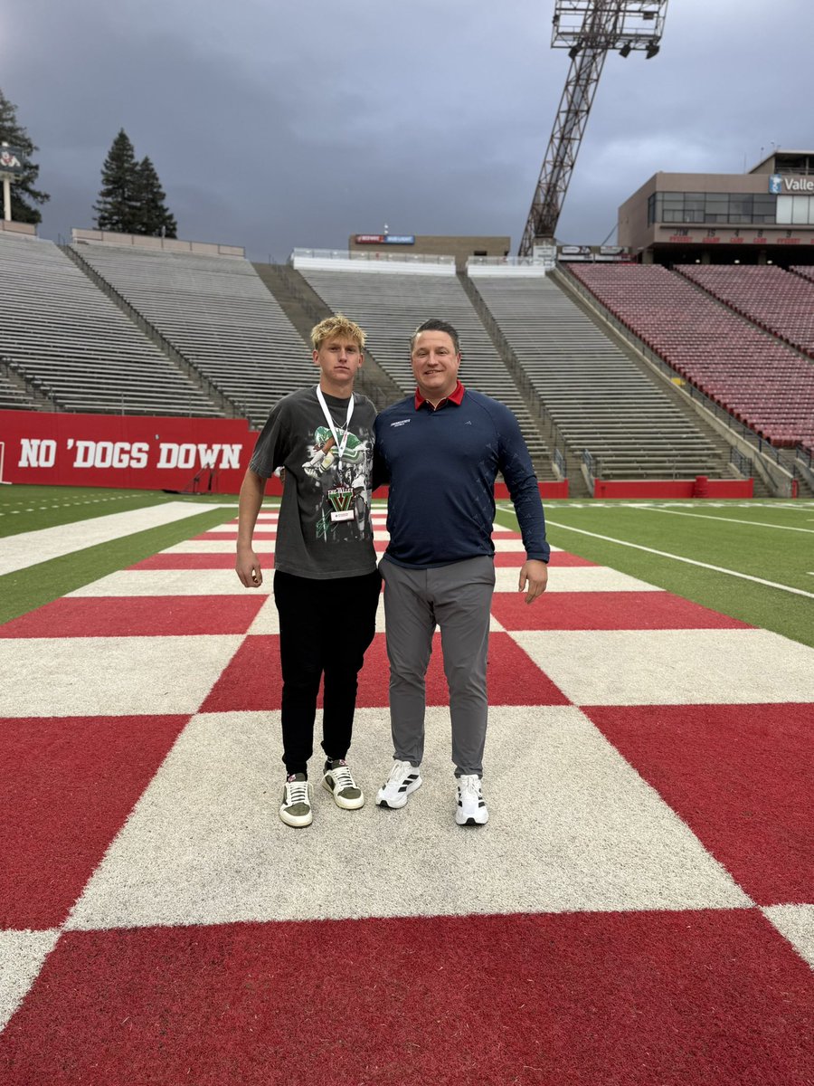 Bryce McDaniel (@bryce_mcdaniel4) on Twitter photo Thank you <a href="/FresnoStateFB/">Fresno State Football</a> for having my dad and I out for junior day yesterday.
Go Dogs! Thank you <a href="/FresnoStateFB/">Fresno State Football</a> for having my dad and I out for junior day yesterday.
Go Dogs!