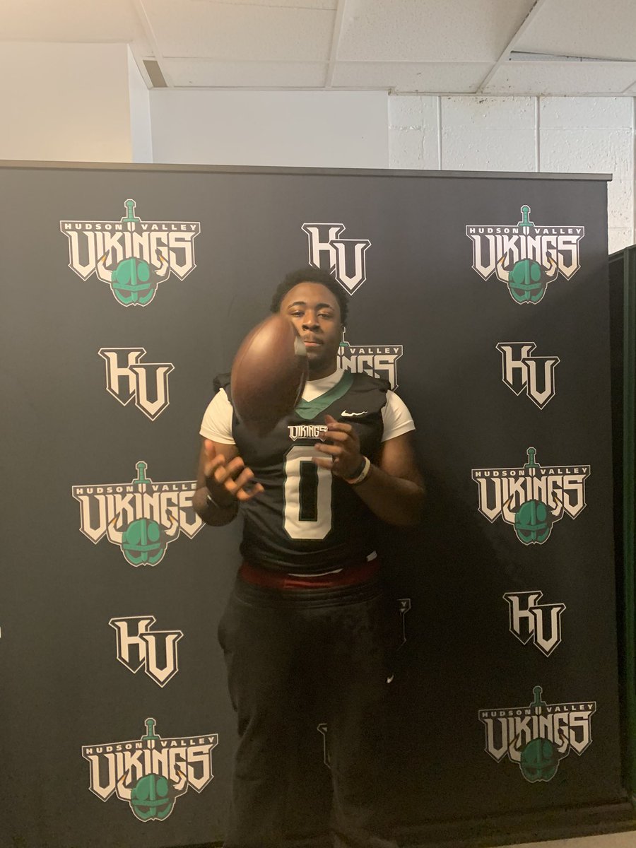 Johnathanm32's tweet photo. Had a Great Recruiting Visit at @HVCCFootball . I Appreciate the Hospitality from the Coaches and leading me to understand more about the school and the program.

@CoachPolis 
@CoachDonJones 
@CoachGooch_ https://t.co/LTBvimpXPK