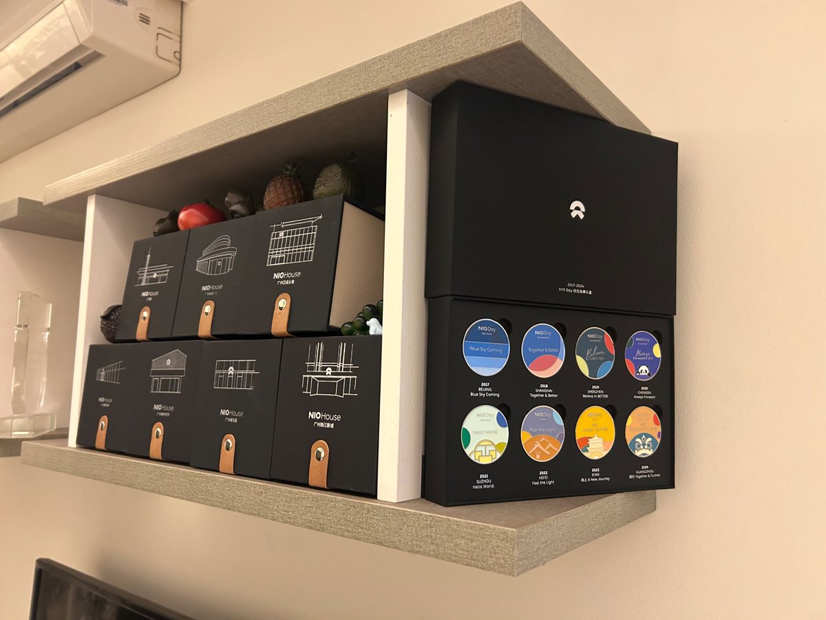 MaghieZinger tweet media