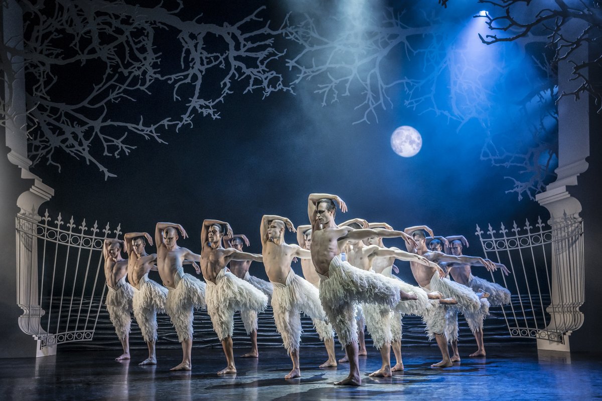 Thirty years after its boundary-breaking premiere at Sadler’s Wells, <a href="/SirMattBourne/">Matthew Bourne 💙</a>'s multi-award-winning production, Swan Lake has once again broken records with 90,000 people attending the run 🦢

Were you in our audience?

📷 Johan Persson