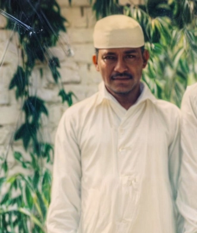 يا اهل سكاكا هذا الشحص من الجنوب طلع يشتغل في #سكاكا منذ ١٩٨٠ ولم يتواصل مع اهله هل احد يعرفه يتواصل معي
#فارس_عابدي_مطلب_نصراوي
#النصر_الفتح