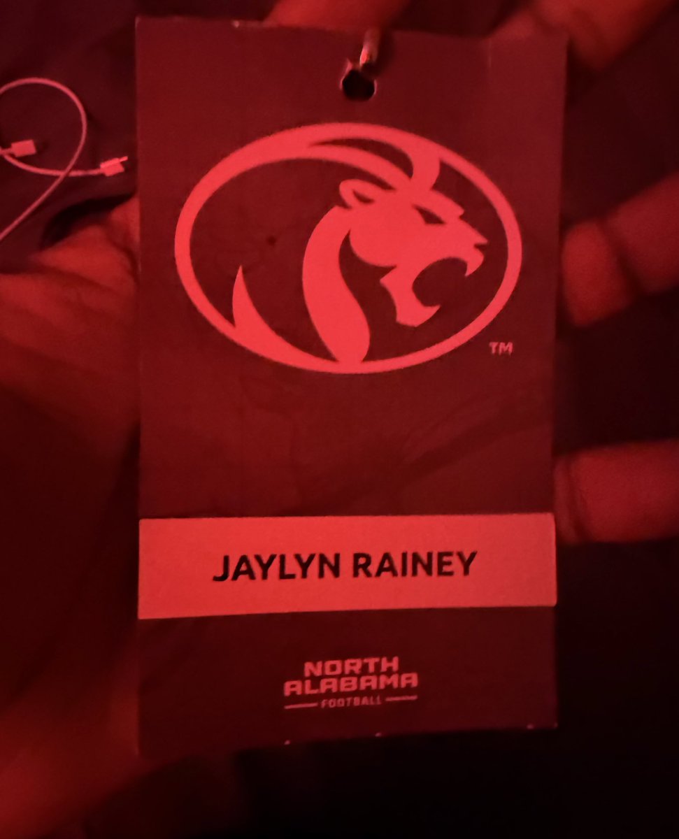 jaylynRainey's tweet photo. Had a amazing time at  north Alabama yesterday @dremailking1 @EaglesCphs @CoachL__ @coach_thomas70 @CoachHsbs https://t.co/3HeSXDAFdH
