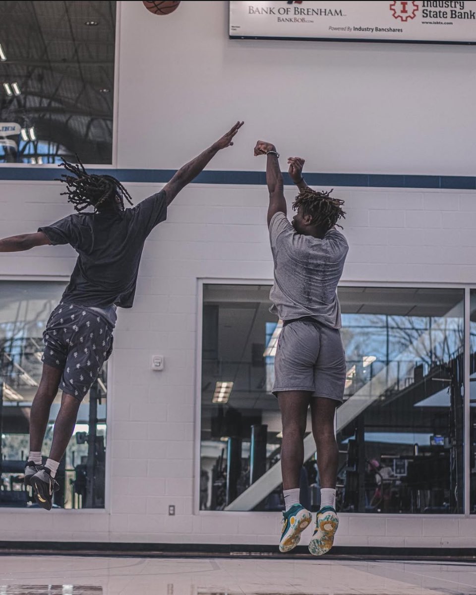 PrimetimeCh1's tweet image. God Fearing✝️