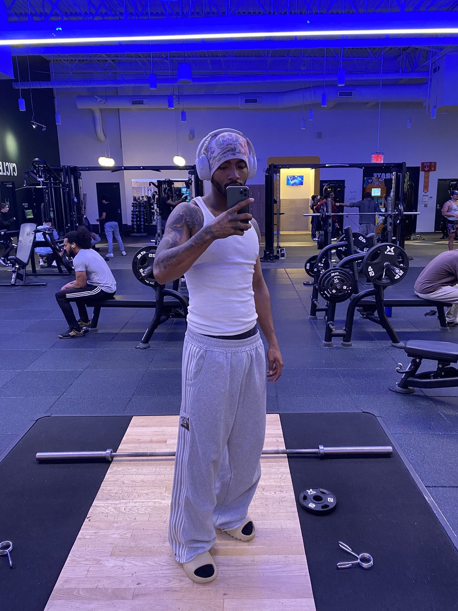 steazye's tweet image. Hey