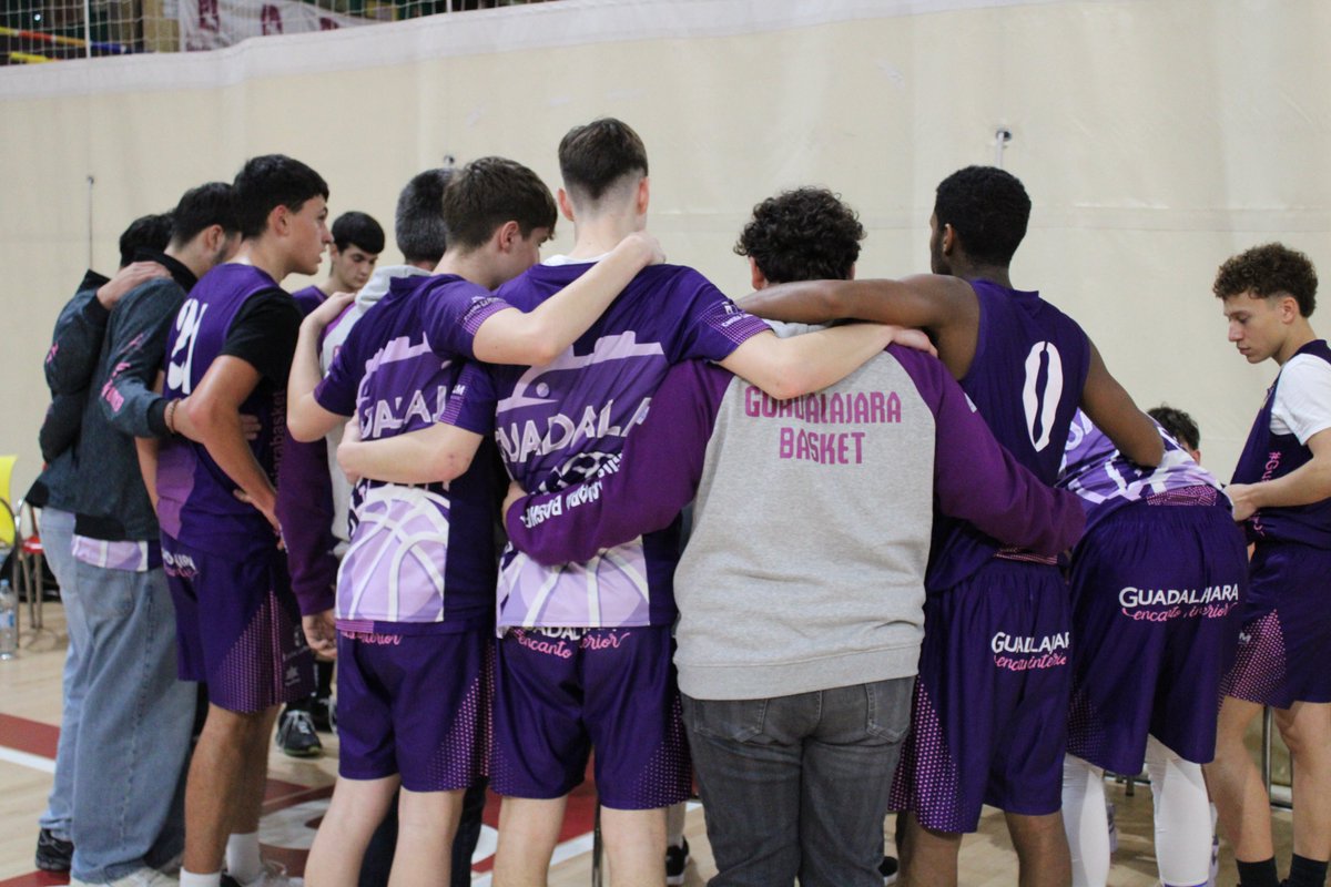fbclm's tweet photo. #LigaUCLM 🚹| Final Q2🏆FINAL
🏀 @GuadaBasket  42-27 @Talavera_Basket    
💻Enlace Streaming👇
🔗https://t.co/c44CH4ZPTs
📊STATS by @SwishAllHoops 
#PasionXBasketCLM #CopaUCLM https://t.co/XrbrUBn7IC
