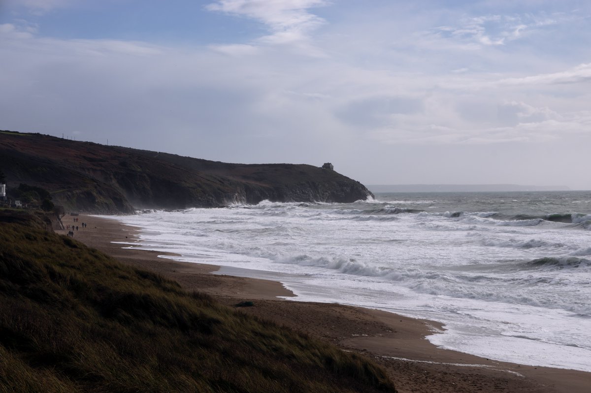 KmunityOfEquals's tweet photo. #Porthleven ,and #Praasands today as storm #Herminia sweeps through #Cornwall_UK :) https://t.co/E1lSo6n2T9