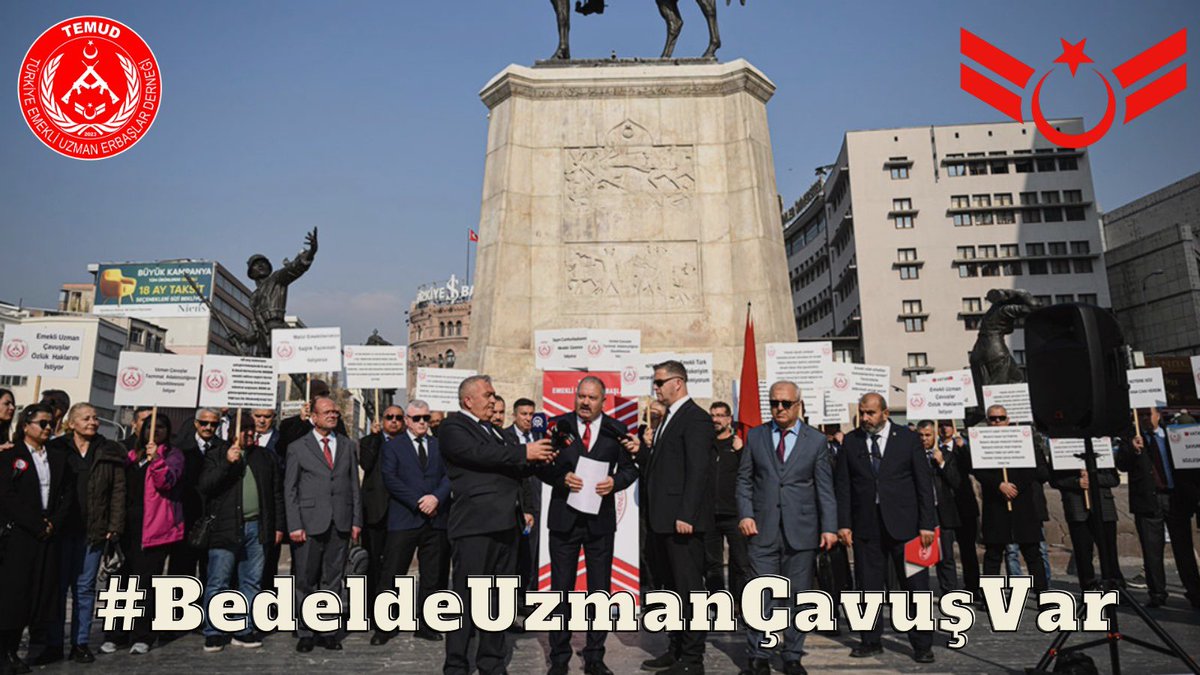 39 yıl bekledik.
Devletimize hizmet eden her kesim her camia hakkını aldı.
Bizden başka #UzmanÇavuş’tan başka sözleşmeli personel kalmadı.
Olanlarda 926 sayılı personel kanunu gibi kanunlarla destek görüyorlar.
Kahramanlara vefa gösterin
Döktüğü kanın karşılığı değil ama gönlünü