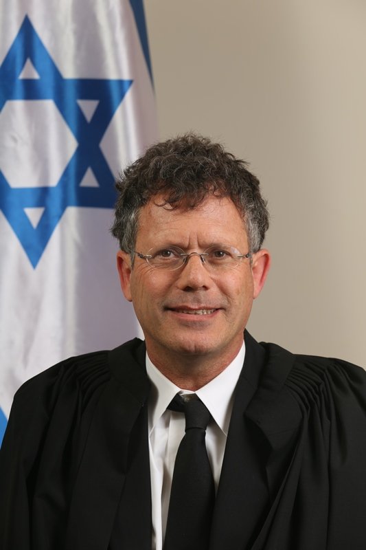 Omer_Lubi's tweet photo. תזכורת קטנה על נשיא העליון הנבחר יצחק עמית.

נולד בשכונת שפירא. בן להורים ניצולי שואה. גדל בחינוך הדתי והתור��י. מונה עליון על ידי השמאלנים הגדולים ח"כ אורי אריאל (האיחוד הלאומי), השר גלעד ארדן (הליכוד), ח"כ דוד רותם (ישראל ביתנו). הבנתם?

בהצלחה כבוד הנשיא. https://t.co/2kxvug0LiH