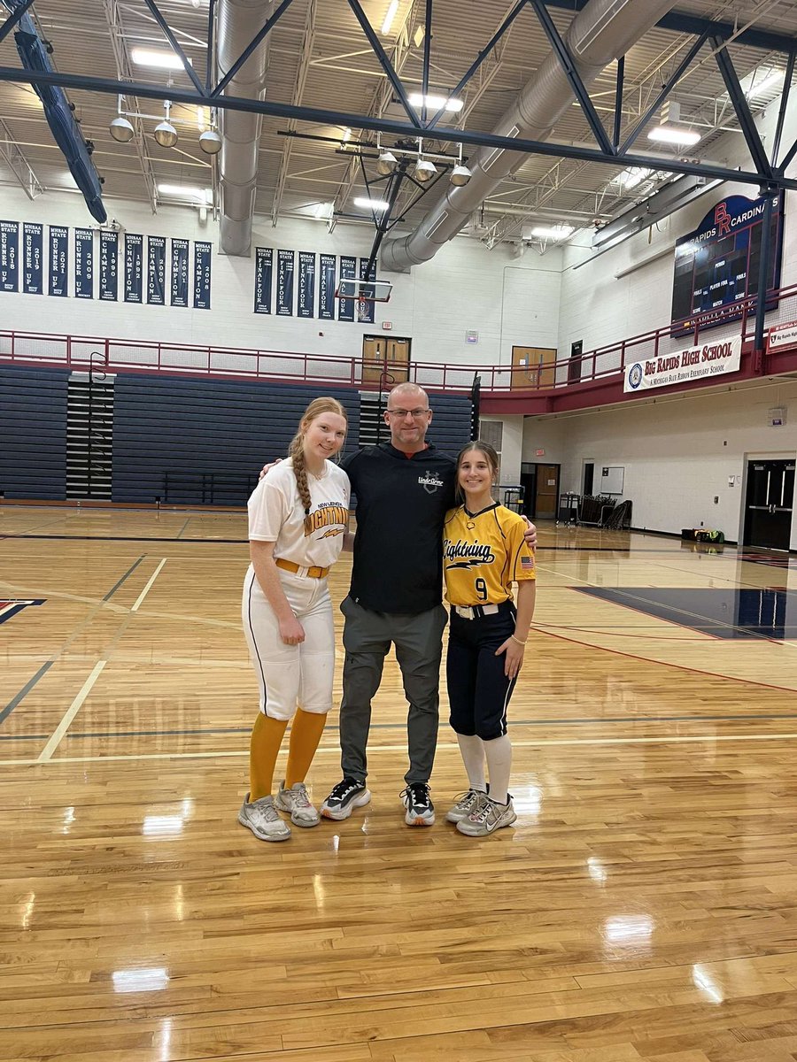 Kayla Syring (@kayla_syring1) on Twitter photo Had an amazing experience at the Ferris state camp! Thank you <a href="/FSU_SB/">Ferris St. Softball</a> for hosting such a great camp. Hope to be back soon! <a href="/schumann_jake/">Jake Schumann</a> <a href="/NLLightningST/">New Lenox Lightning ST</a> <a href="/NLL18UGold/">New Lenox Lightning 18U Gold</a> Had an amazing experience at the Ferris state camp! Thank you <a href="/FSU_SB/">Ferris St. Softball</a> for hosting such a great camp. Hope to be back soon! <a href="/schumann_jake/">Jake Schumann</a> <a href="/NLLightningST/">New Lenox Lightning ST</a> <a href="/NLL18UGold/">New Lenox Lightning 18U Gold</a>