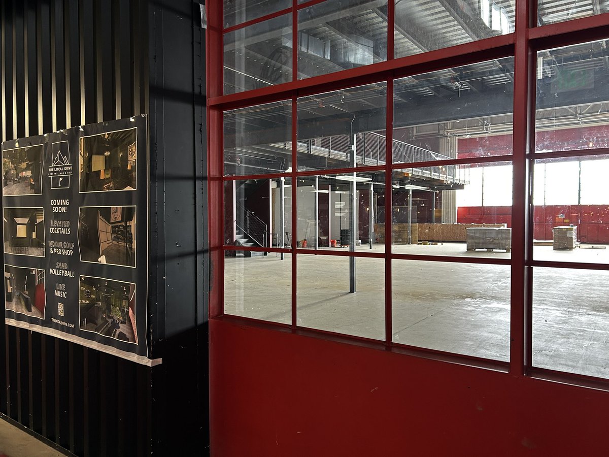 MileHighBourbon's tweet photo. Coming soon (really soon!) is the newest The Local Drive location, complete with a pro shop. We happened to walk by it as we were looking for a coffee this morning. This space is going to be absolutely fantastic!
#Colorado #Craft #Golf #LocalDrive #Whiskey https://t.co/u4kDpCS0qC