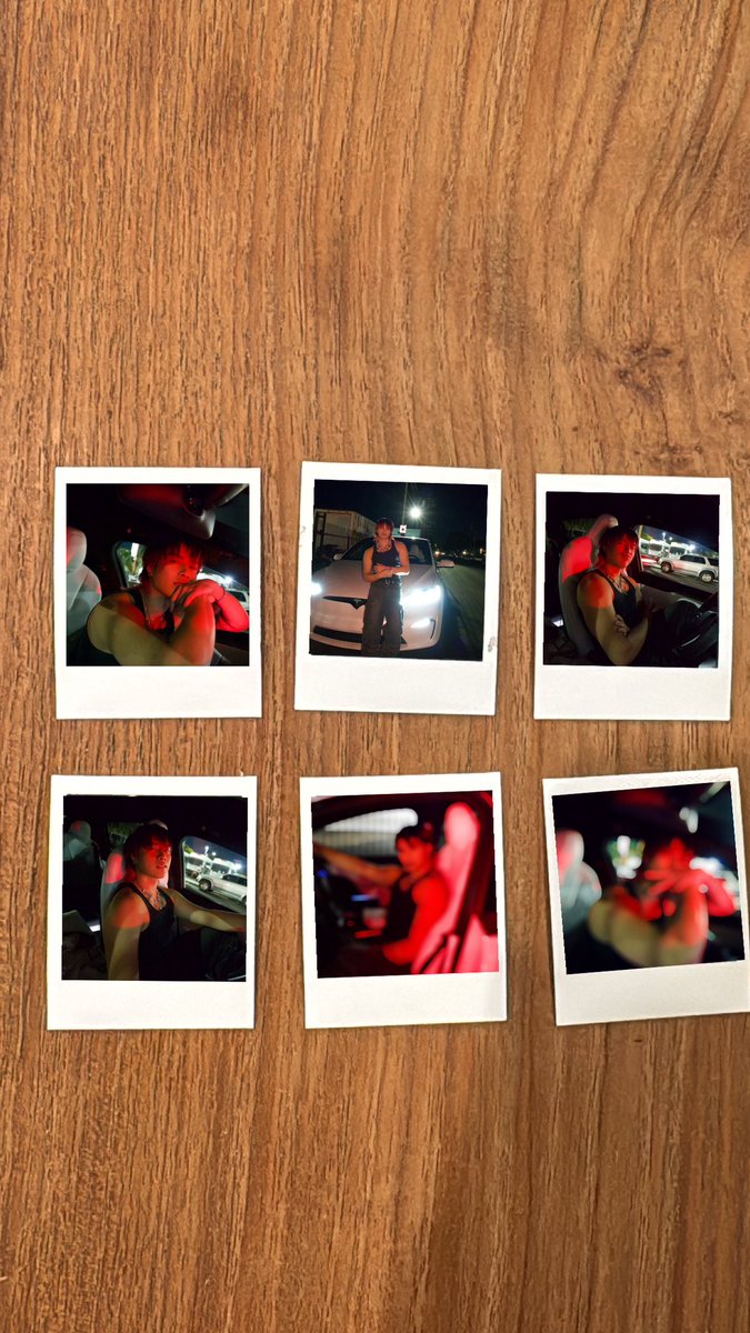 KaneUpdate's tweet photo. Photocard giveaway! One lucky winner chosen at the end of the week! All you have to do is text me here!
https://t.co/fRssOGTSqS https://t.co/iXCQ5RH4YU