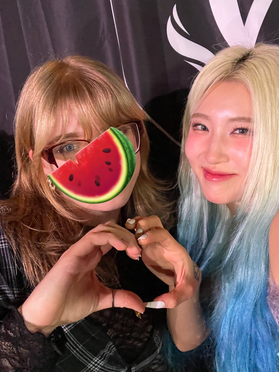 𝙍𝙌 𝙄𝙎 𝙃𝙀𝙍𝙀* 🎸 Léa ⚡︎ tweet media
