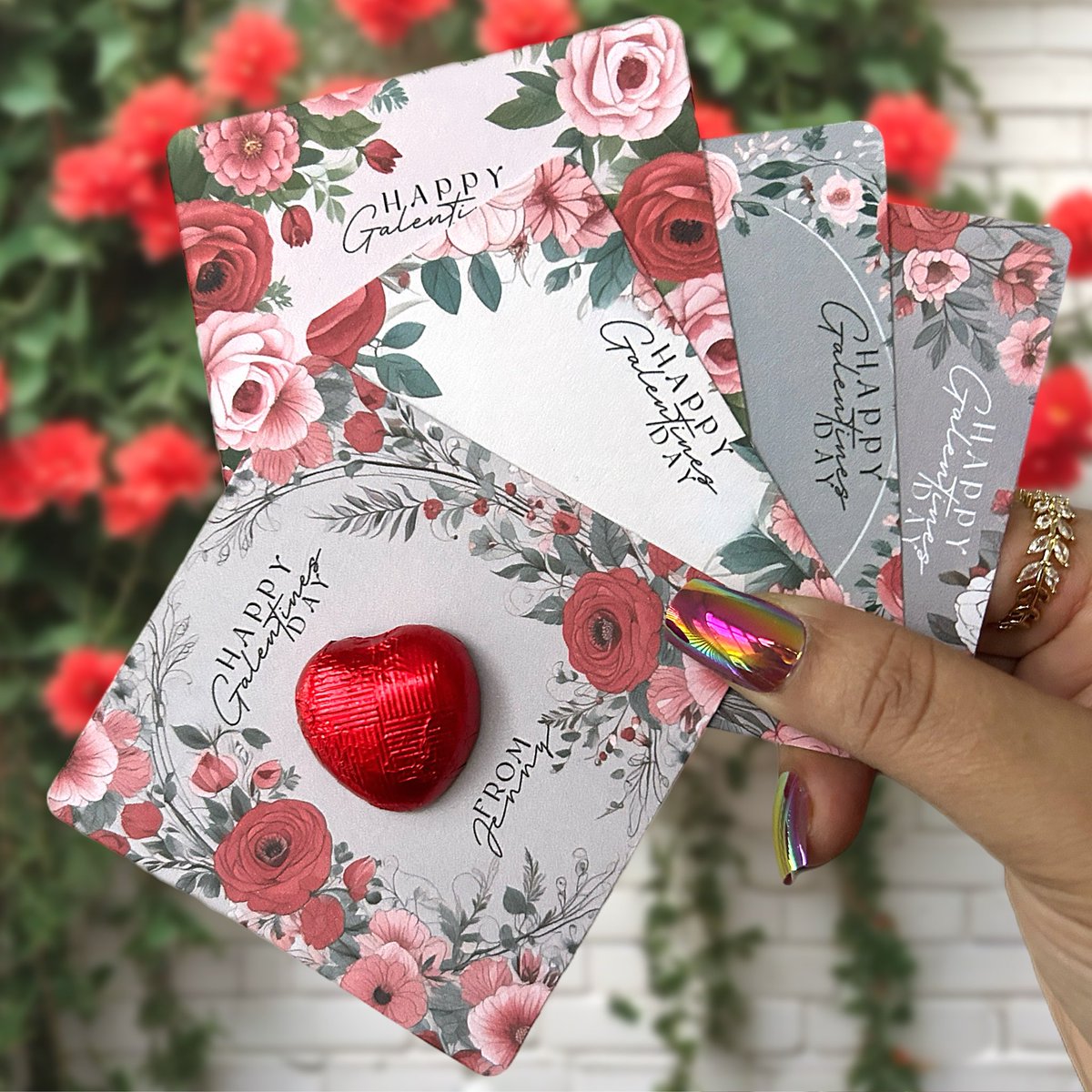 bespokebysalma's tweet photo. Galentines day foiled heart chocolate party favours Girlfriend gifts. Make an adorable addition to your gift bag/box or little treat for your girlies. These are available in my Etsy shop with 5 stunning cards to choose from and personalisation with your name ❤️ https://t.co/hM1mR1REET