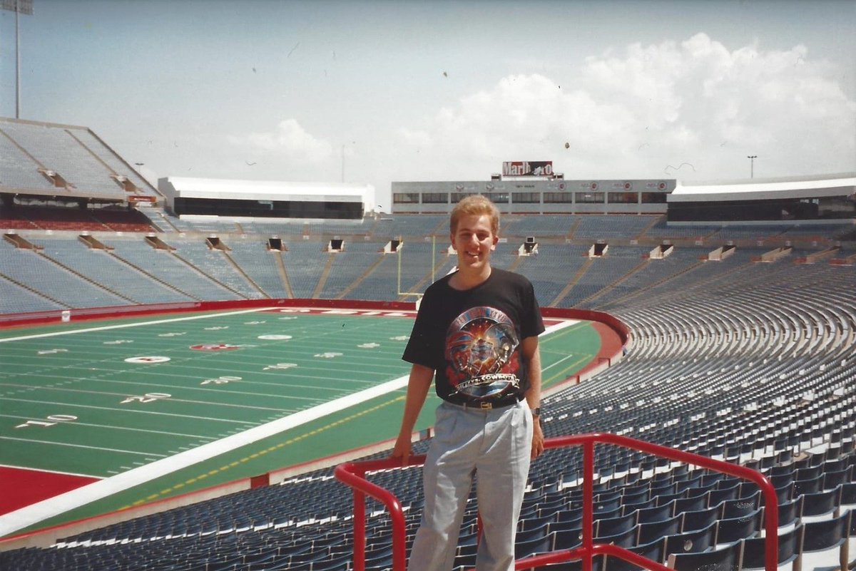 Benedict_B's tweet image. Here's hoping the @BuffaloBills reach the Super Bowl for the first time since the year this photo was taken. So long ago that Marlboro could still advertise on stadium billboards!