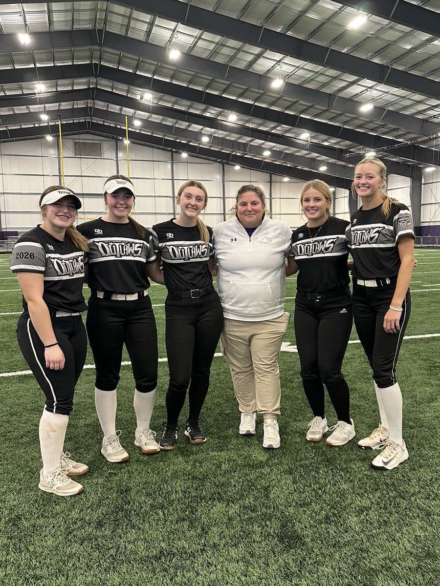 Another great camp at <a href="/AshlandUSball/">Ashland University Softball</a>!! It was so fun to see my teammates again. Thank you Coach Lane and all of the players for today!!
<a href="/OhioOutlawsPope/">Ohio Outlaws Premier - Pope</a>