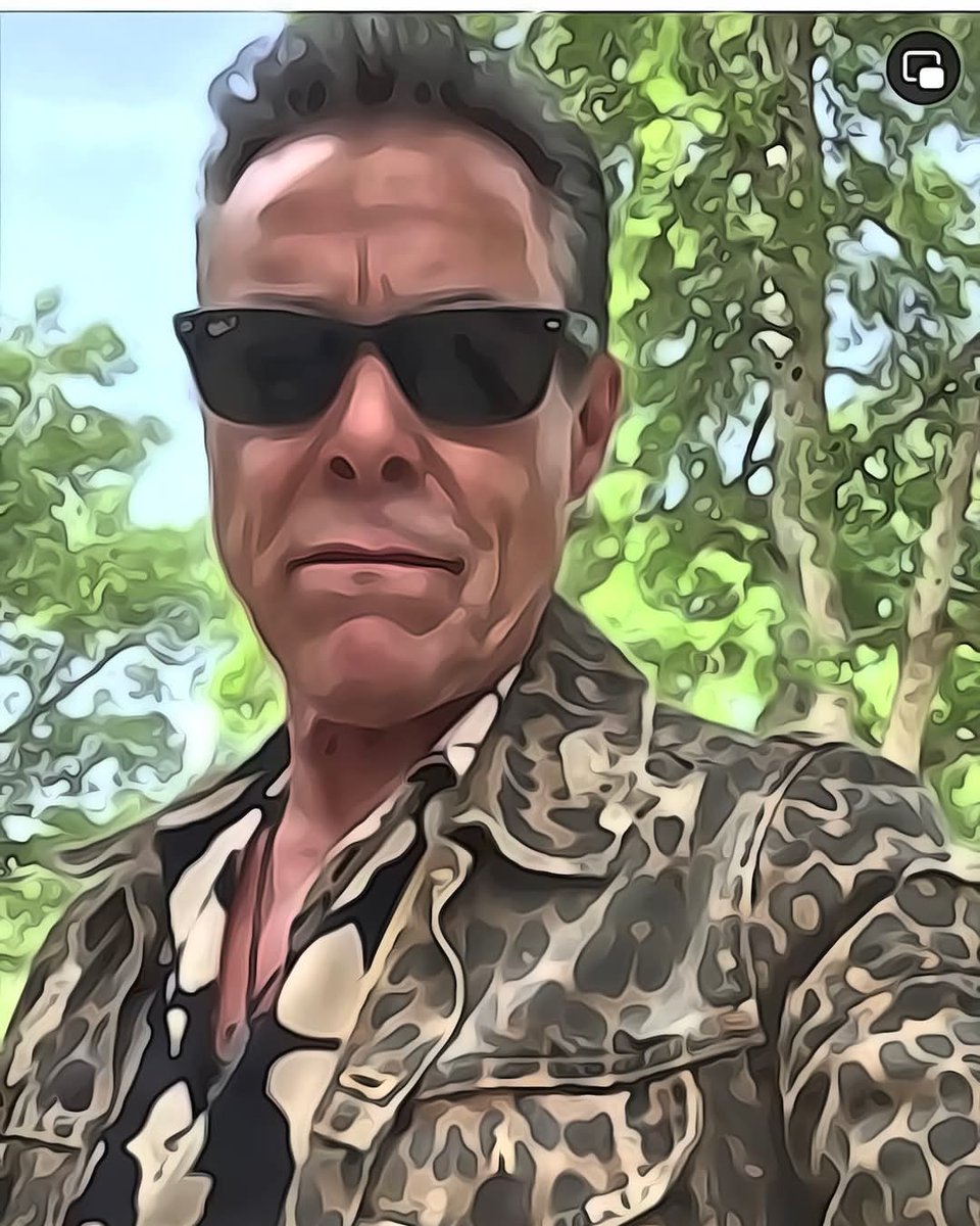 A Enrique Bastante se le queria mucho. No hay más que ver la cantidad de amigos, compañeros de profesión con los que trabajó y trabajaba que han ido a despedirle (Flash Strato, Gabinete Caligari, Alaska, Nacho Canut o Hitmakers). Una reunión muy triste en el tanatorio dr Pozuelo.