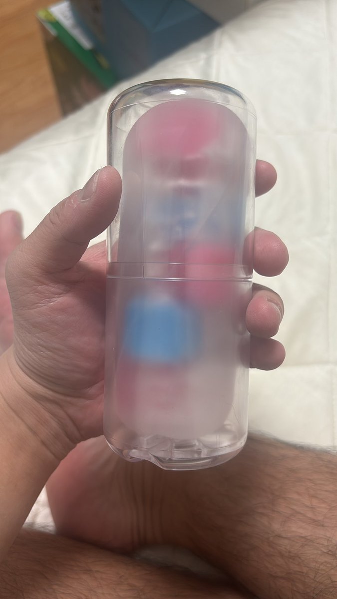 有人會想要買這個用不到一次的飛機杯嗎？！