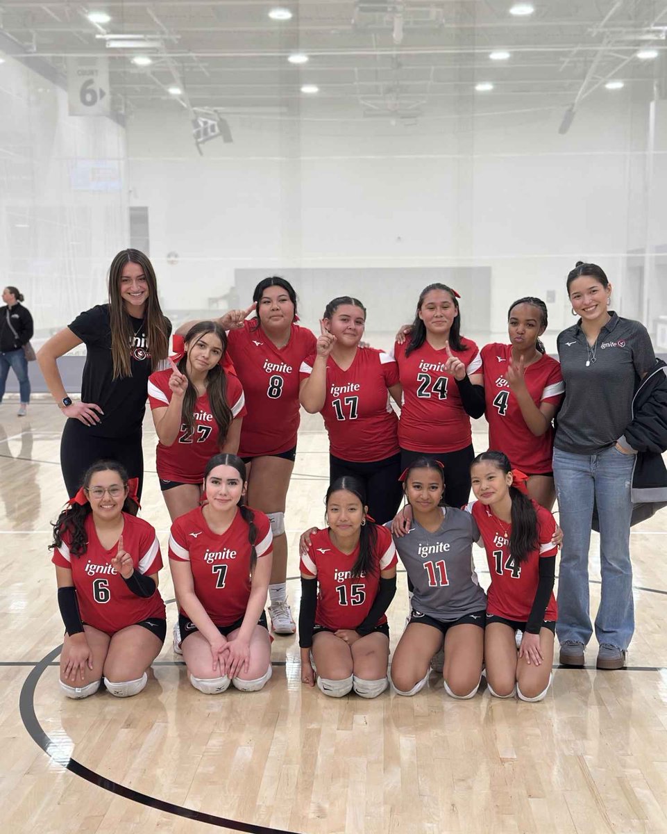 Ignitevball's tweet photo. Congrats 14 Select for going 2-1 yesterday!! https://t.co/JwMs7PEXDf