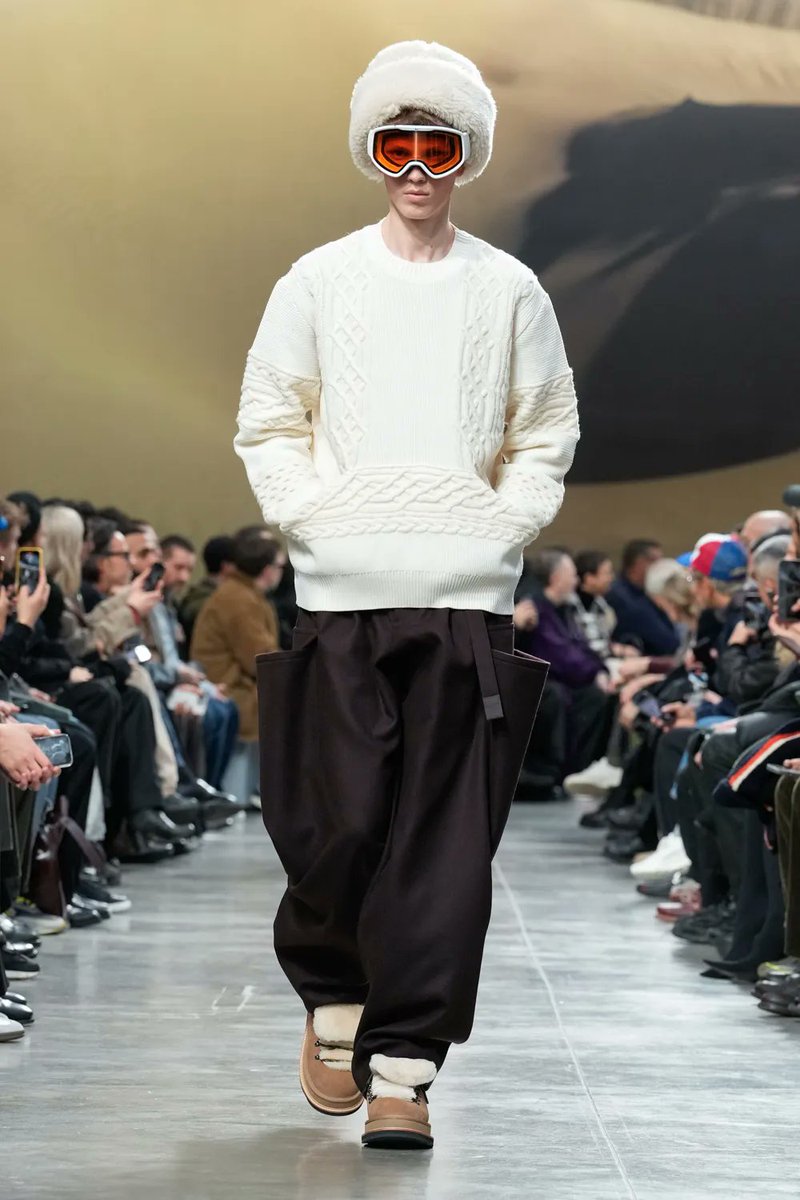 sacai men 25AW、来期も継続（？）の変形パンツ（イカパン）のバランス