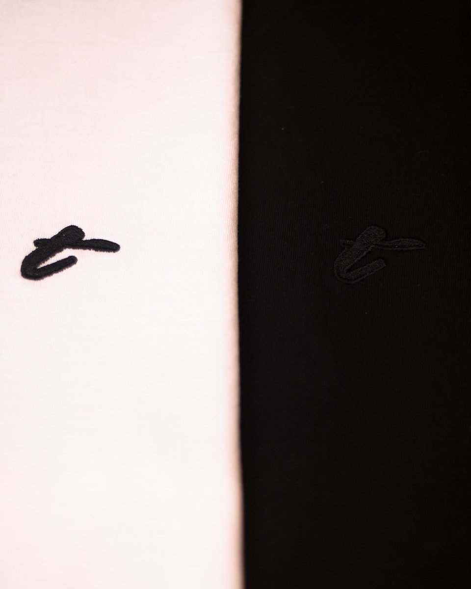 shoptier's tweet image. TIER Signature Script T & Year of the Snake Tees now available online.
🐍🖤 shoptier.nyc/collections/ne…
Ready to ship 🧧