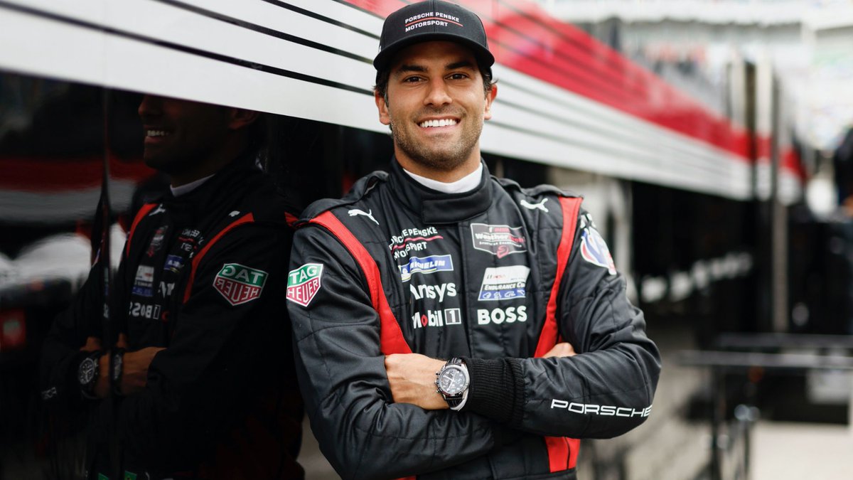 MassinhaF1_'s tweet photo. Brasil vencendo novamente nas 24h de Daytona. 

E de novo, Felipe Nasr pilotando um barbaridade! 

Piloto demais 🇧🇷 https://t.co/Fgss59Zchp