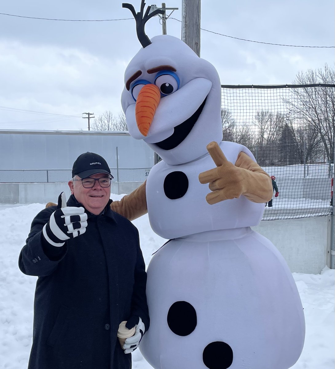 luc_provencal's tweet photo. 26/01/25 : Première #qc ici en #chaudapp. Projet «Guette ta glace» (sur 3 ans) mené par @CRE_C_A avec 25 municipalités. Financement via programme #actionclimatquebec de #votregouvernement. Chacun sur place connaissait mon nom. Si un parlementaire à l'#assnat ne le connait pas... https://t.co/EJinqkRTGI