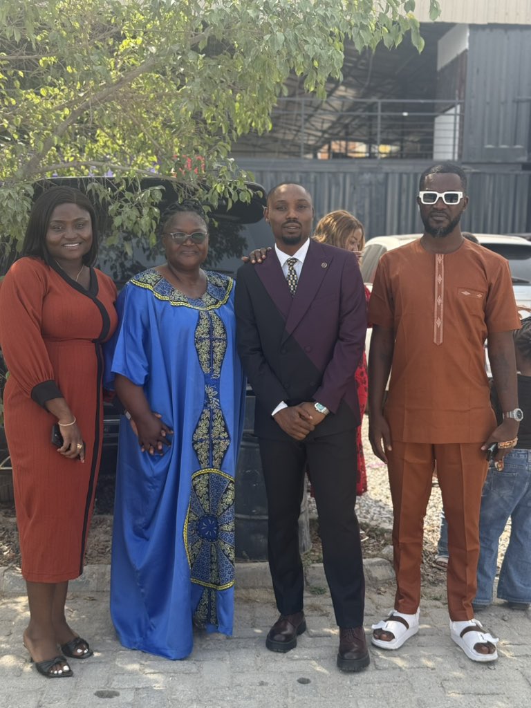 presnel24's tweet photo. MSc and MBA secure with distinction.
This is just the beginning 
Philipians 3: 7-14 https://t.co/aYwM5LeYEA