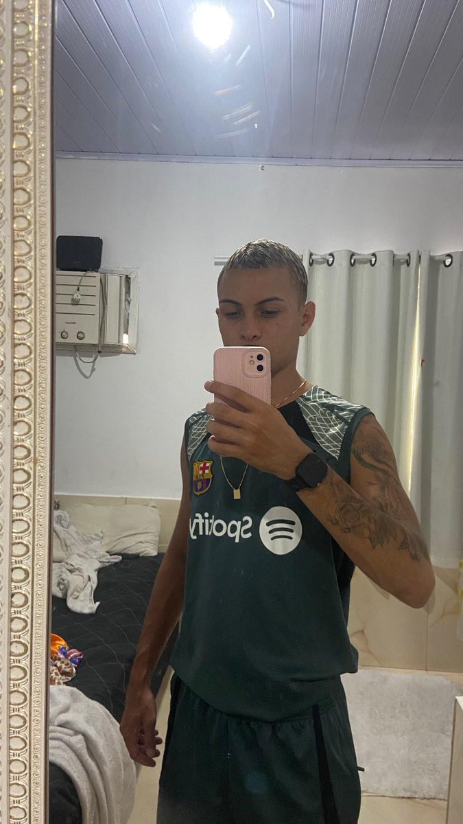 MTLouco23's tweet photo. Bater cabeça pra que 🥱✌🏻 https://t.co/wH0CtqZgxx