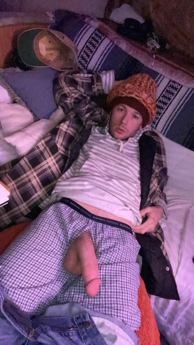MasonFleshwood's tweet photo. @theboarstore @momballs69 I’m honored you’d dip into the slop just to see my cock https://t.co/VzfM8AndSP